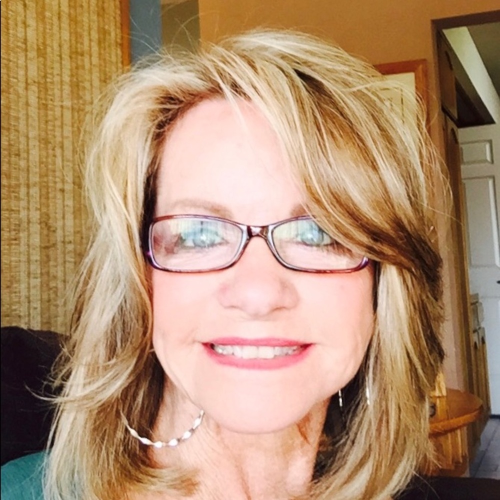 Meet your Posher, Sharon